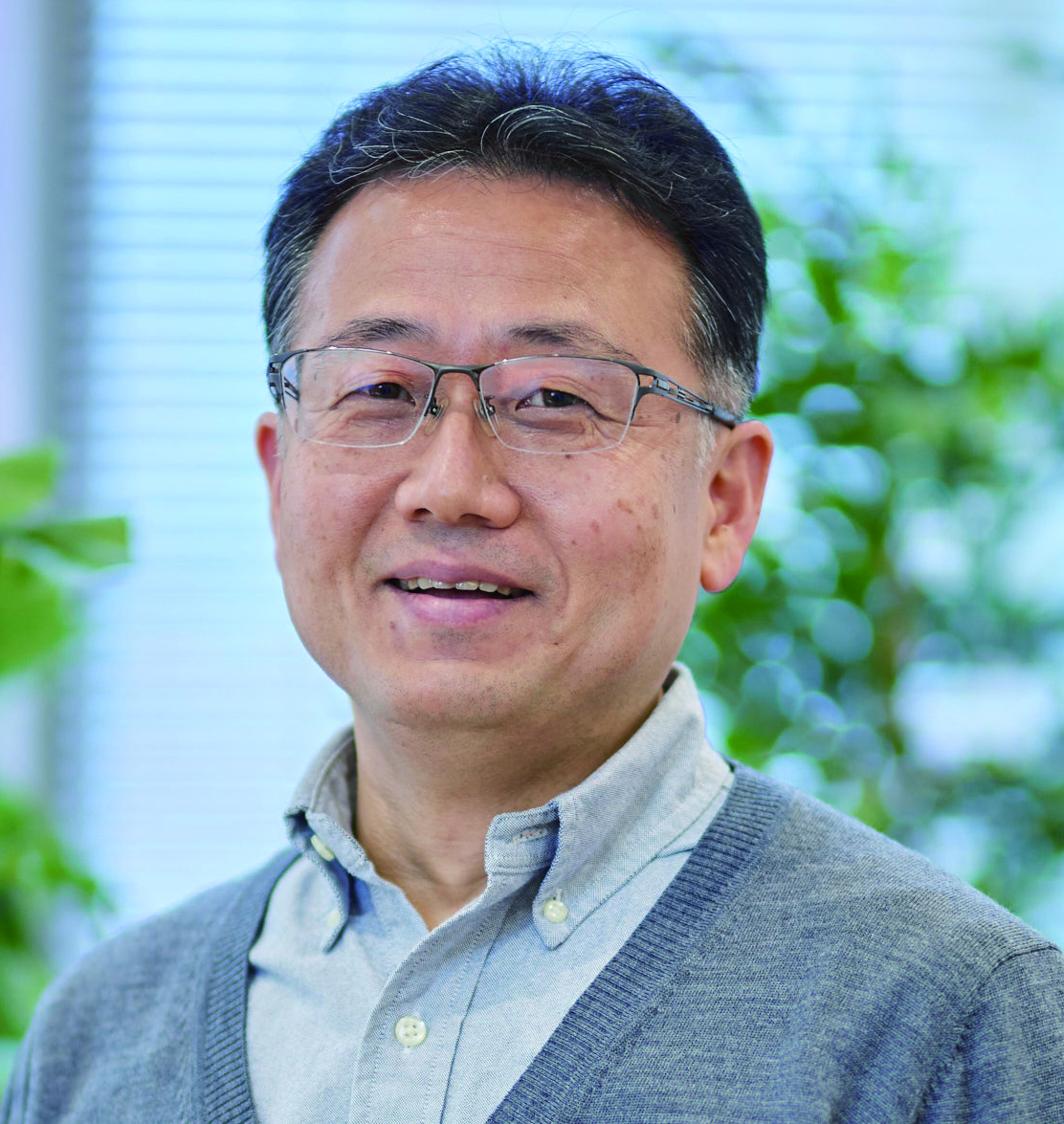 芳賀健教授.jpg