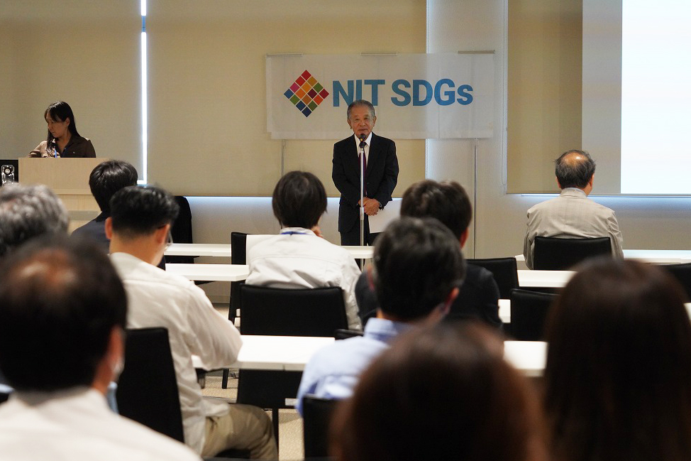DSC03324_柳澤理事長のご挨拶.jpg