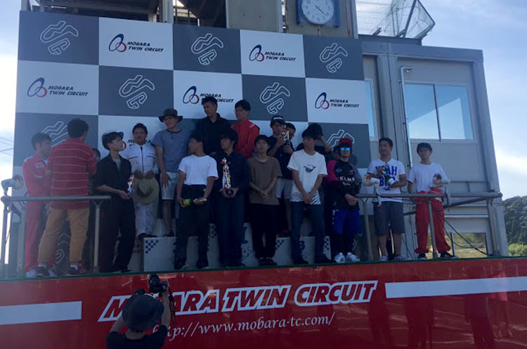 club-thumb-car-race.jpg