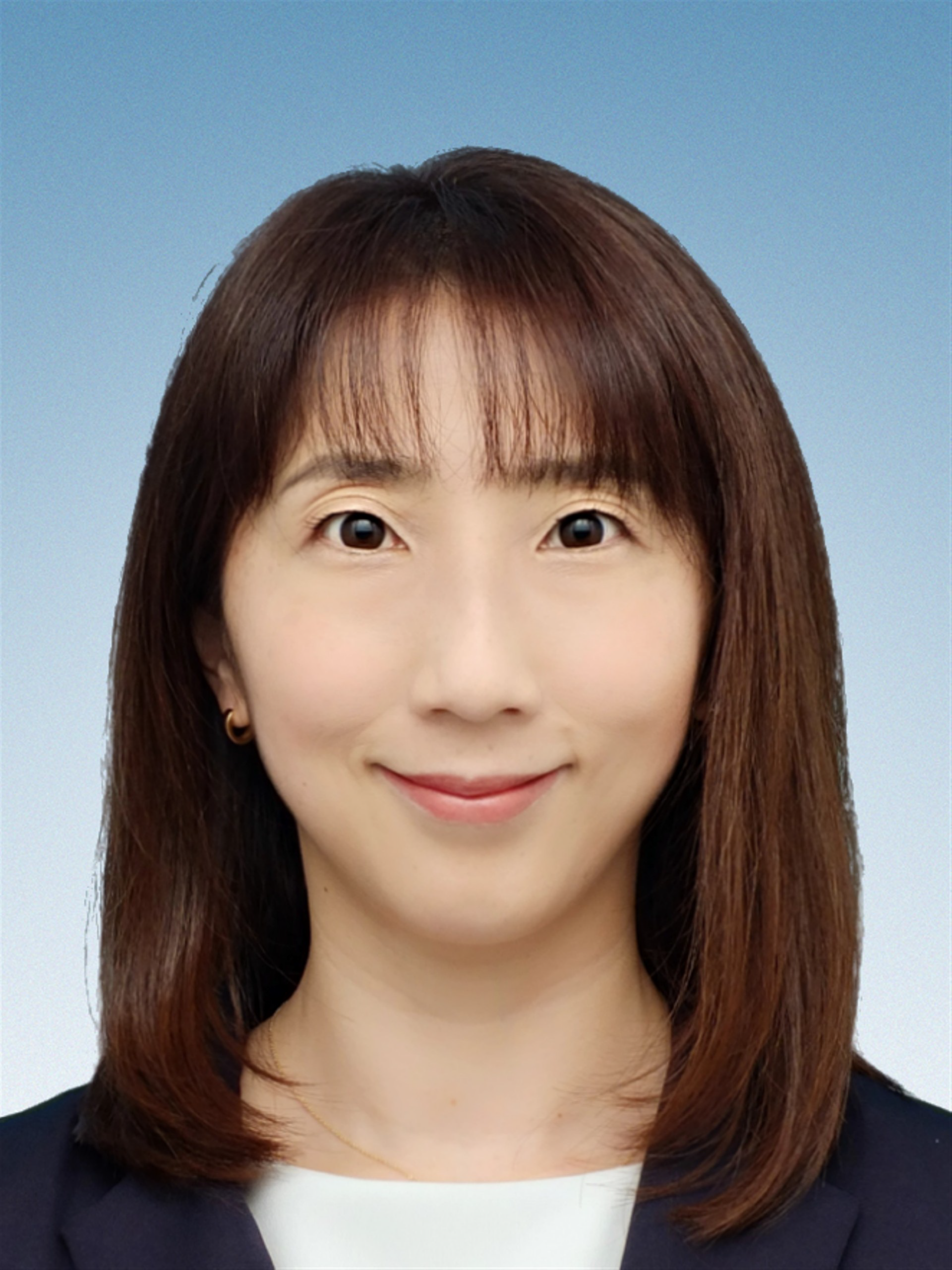 L科古賀繭子 准教授.png