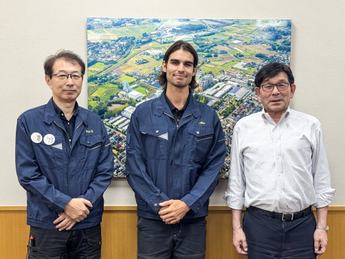 1 学長室にて.jpg