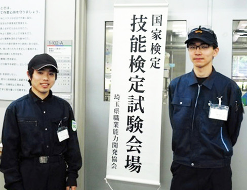 学生2名.jpg